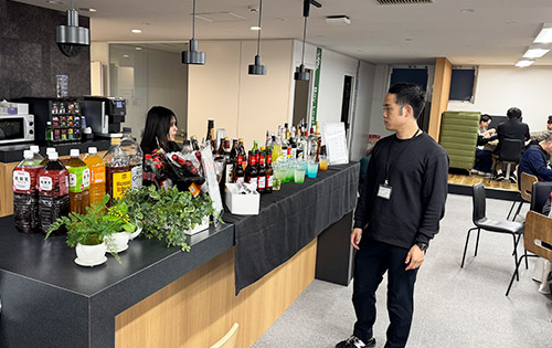 社内バー